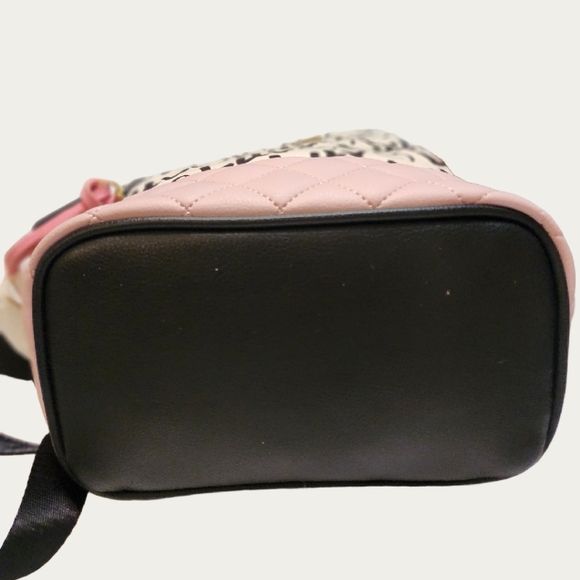 Betsey Johnson Black and Pink Heart Backpack, EUC - Picture 6 of 16